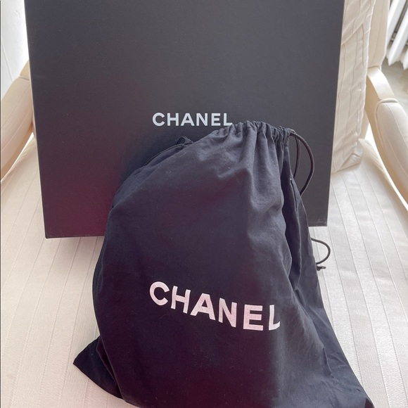 Chanel Authentic Beige Lambskin Bag - Picture 10 of 12